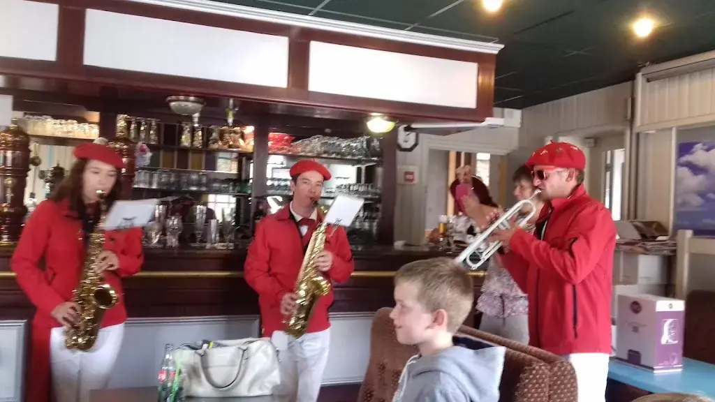 Le Relais Bar_Bucquoy_slider_image_3