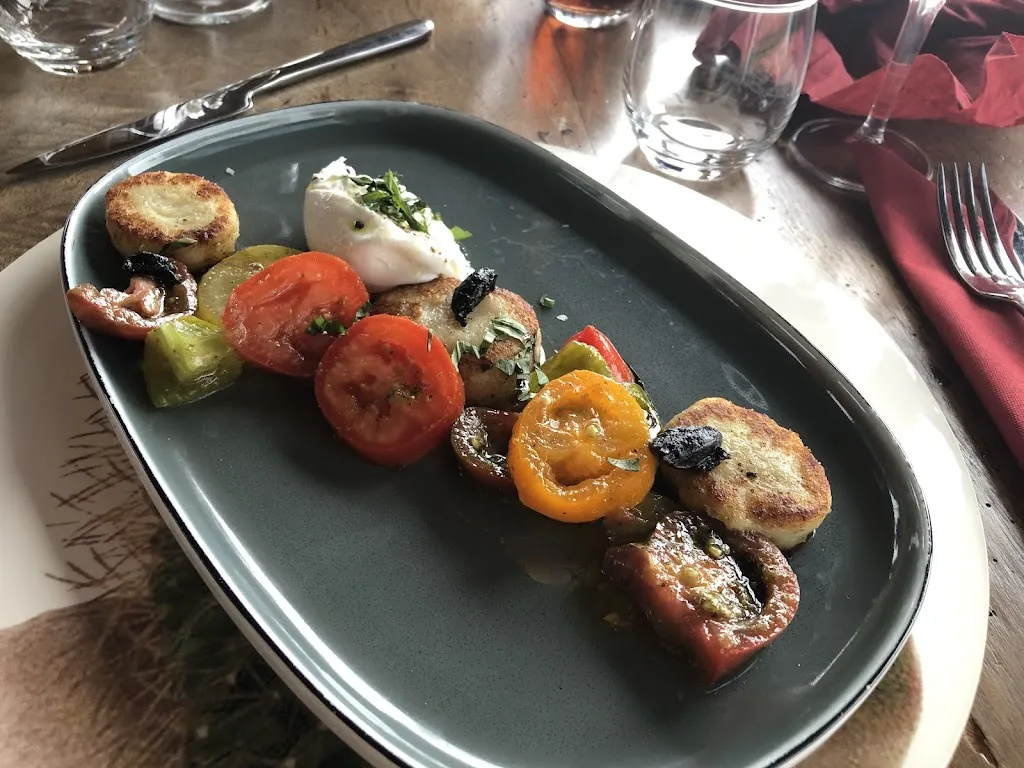 Hilary Robbins_Auberge de la Source_Tupin-et-Semons_review