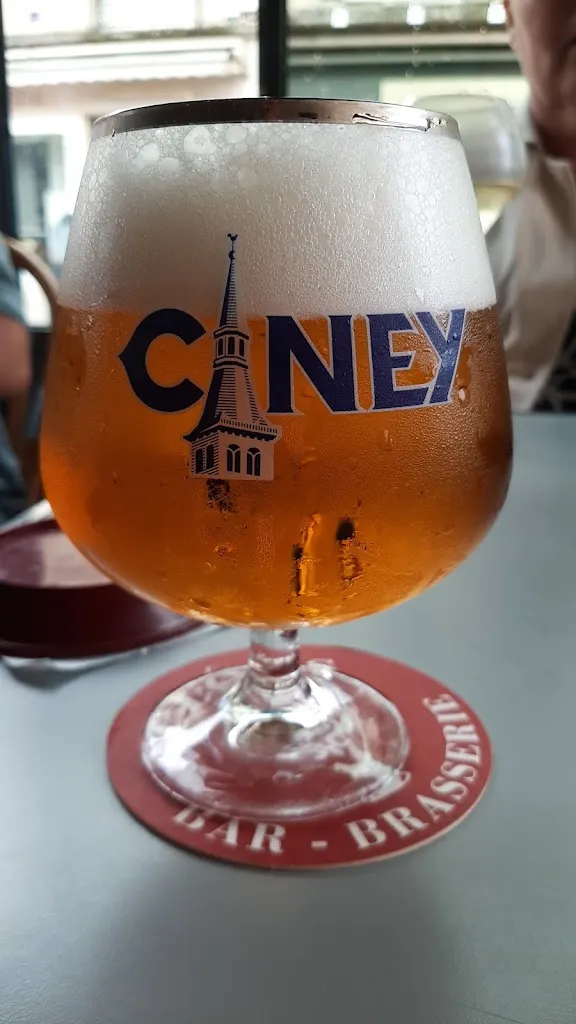 Kees Weij_Le Clovis_Soissons_review