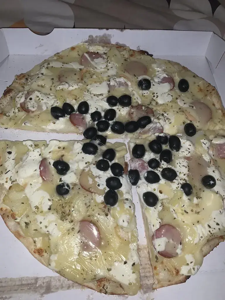 Menu_Royal Pizza_Camblain-Châtelain_image_4