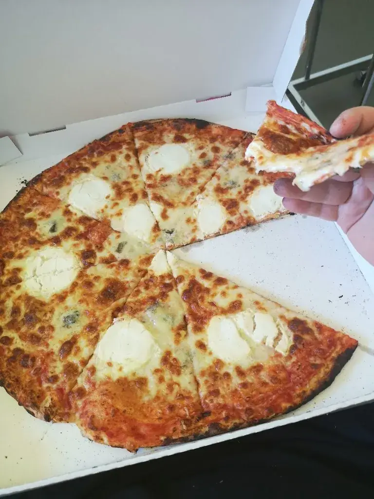 Menu_Royal Pizza_Camblain-Châtelain_image_5