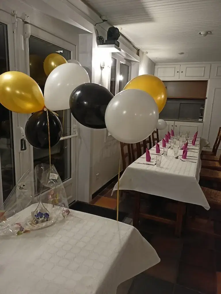 Emilie Nio_A l'Enfant du Pays_Bully-les-Mines_recensione