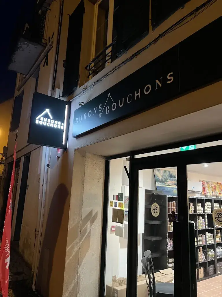 BURONS et BOUCHONS - Bistro/Resto de pays, Pub Cantalou, Caviste et Epicerie Fine Paysanne restaurante en Condat