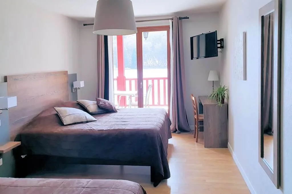 Le Lac des Moines_Condat_slider_image_3