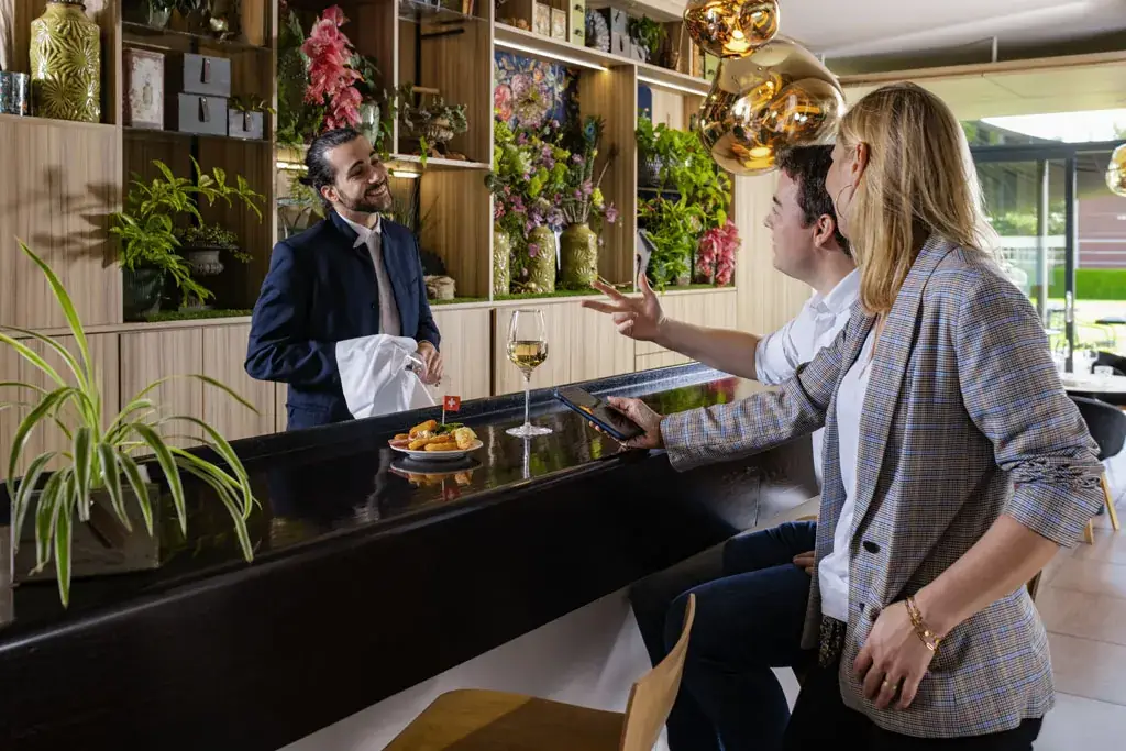 L OXYGENE RESTAURANT_Lausanne_slider_image_1