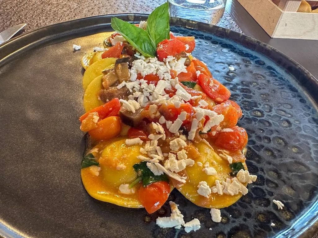 Eric D_Premier étage_Bussigny_review