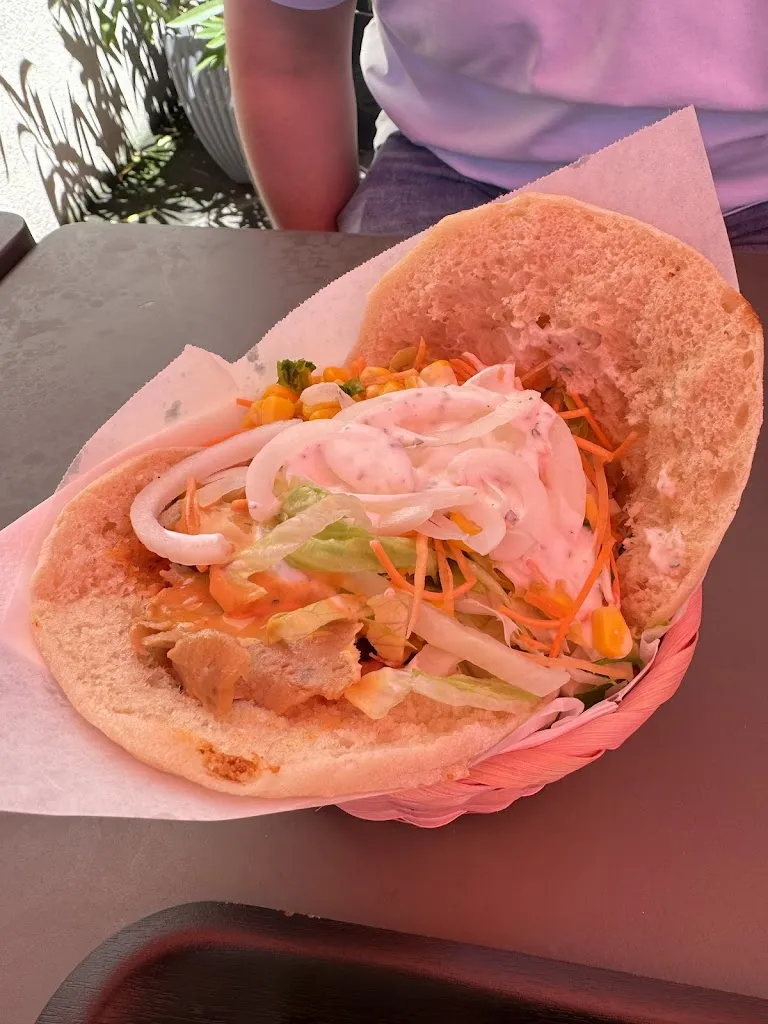 Souliphone Dalavong_Traiteur Ali Baba Kebab_Bussigny_review