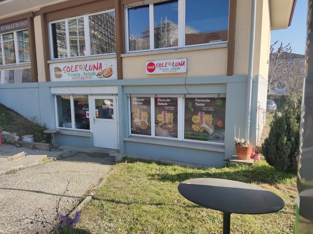 Pizzeria Sole Luna restaurant in Bussigny