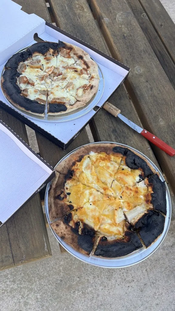 Clémence Cugnet_Pizza party 62_Campagne-lès-Hesdin_review