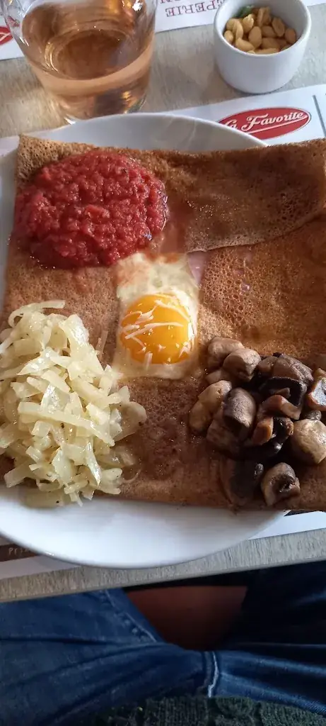 christian collier_La Favorite_Bray-Dunes_review