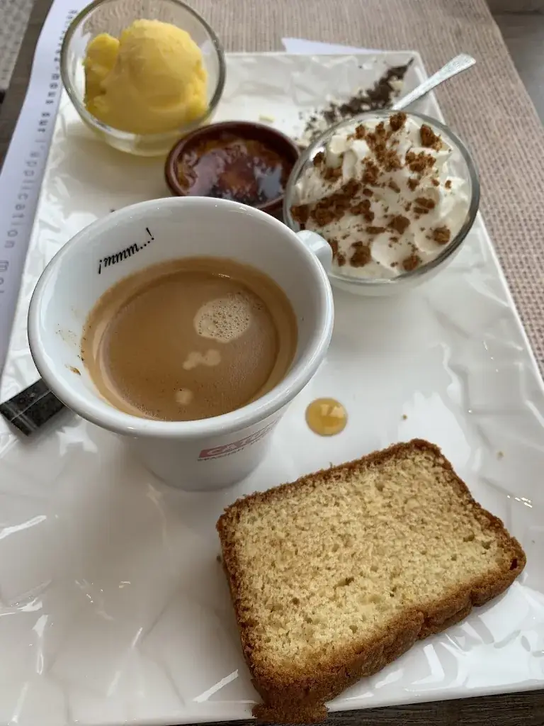 Stef P_La Voile Bleue_Bray-Dunes_review