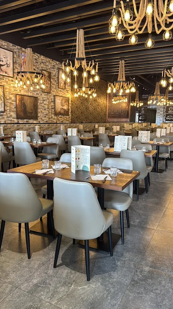 Au Grand Comptoir de Bruay restaurant in Bruay-la-Buissière