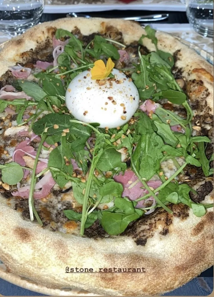 Stone - Restaurant_Thourotte_slider_image_3