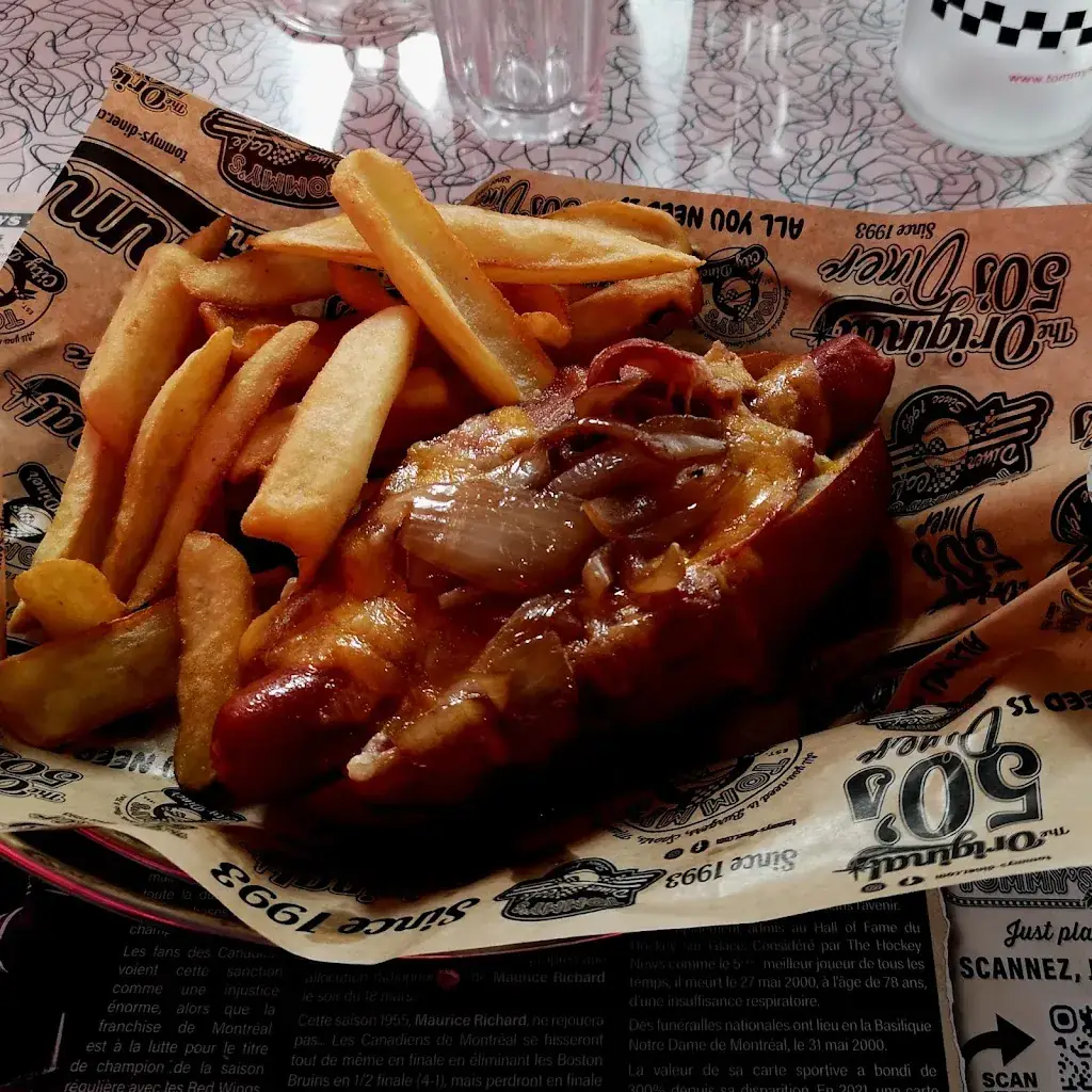 Lesley Scull_Tommy's Diner_Mondeville_review