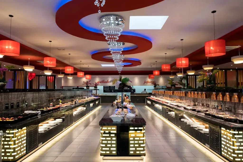 Wafu restaurant in Chamant