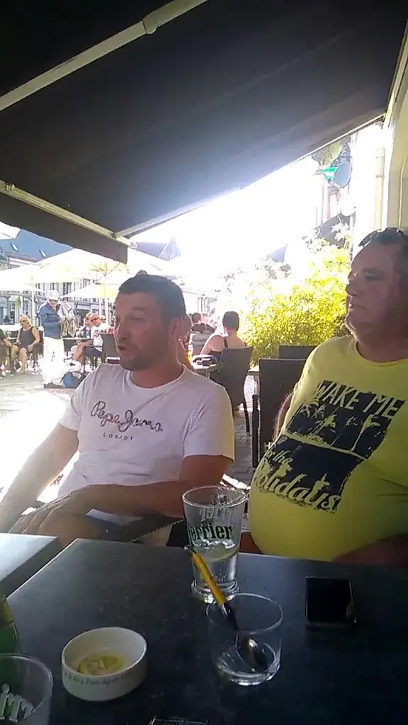 Le Resto De Fed_Cassel_slider_image_2