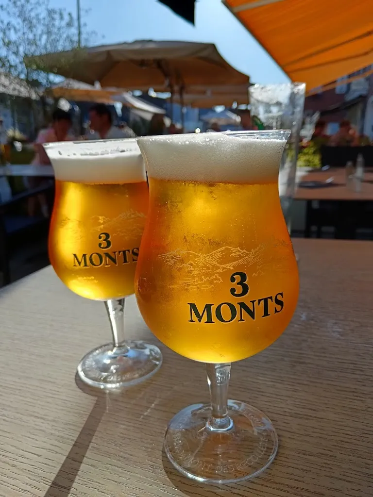 Mark Daine_La Terrasse des géants_Cassel_review