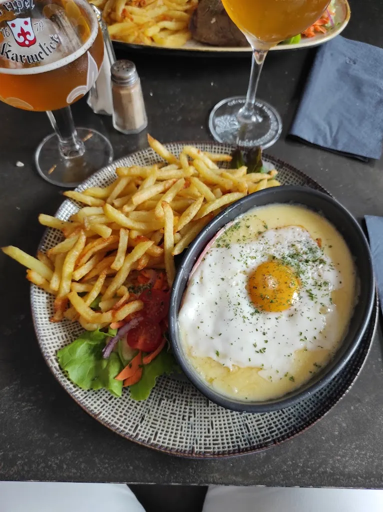 La Terrasse des géants Restaurant in Cassel
