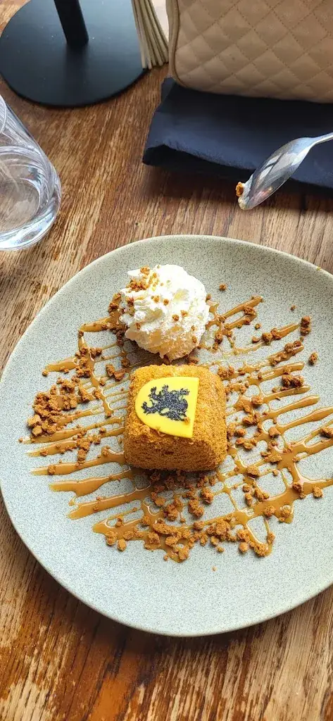 Pépé Pitt_Le panoramic_Cassel_review