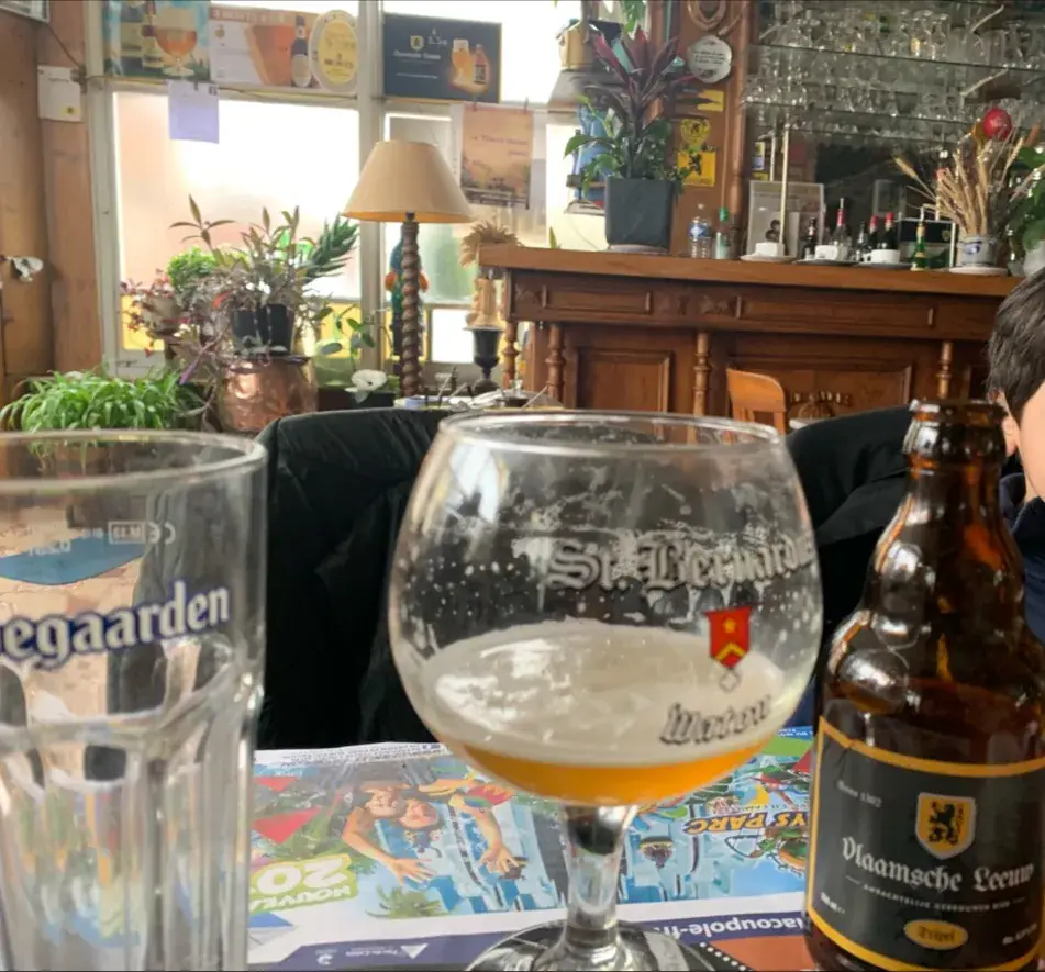 Ruchita Sharma_Café Aux Trois Moulins_Cassel_review