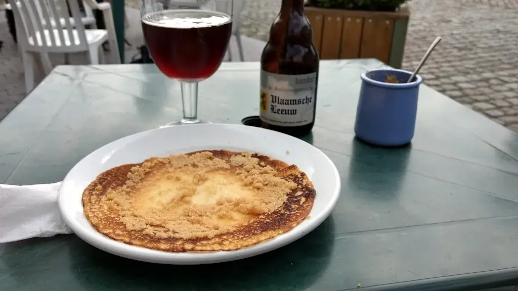 Café Aux Trois Moulins_Cassel_slider_image_2