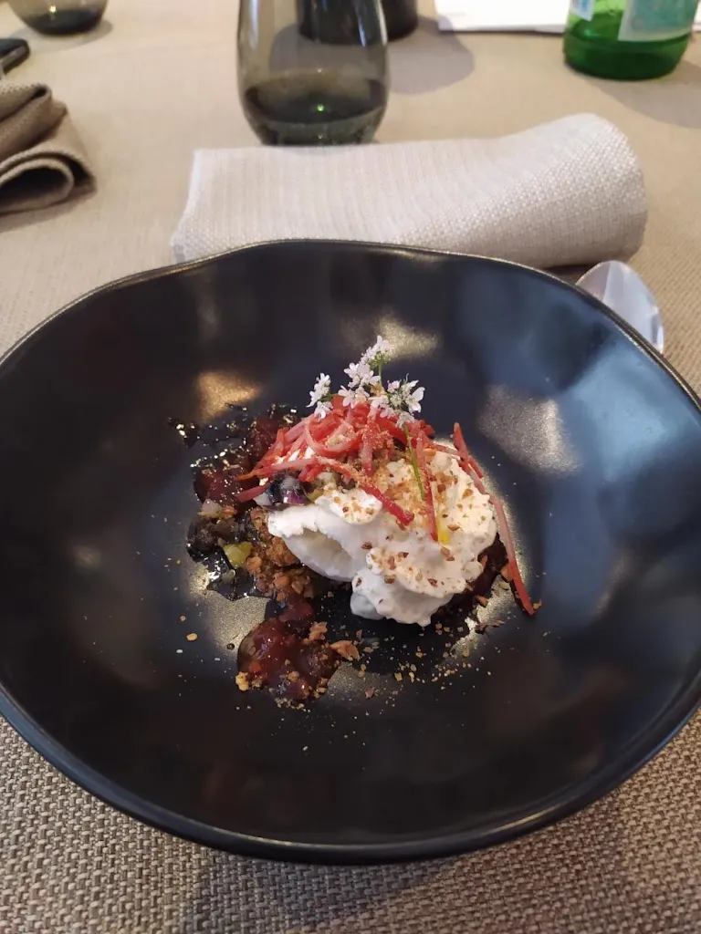 Menu_Fenetre sur Cour_Cassel_immagine_1