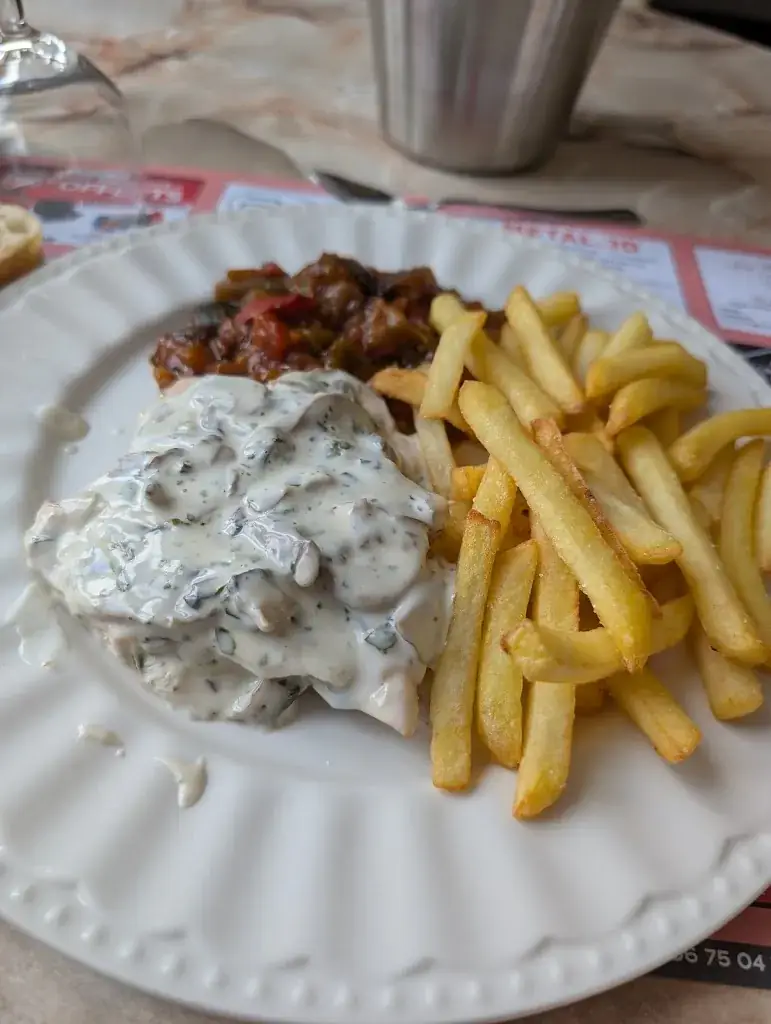 Fanny Dupinay_Auberge du Lamaron_Durdat-Larequille_recensione