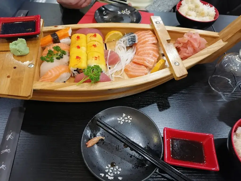 Shana Lysa_UME SUSHI_Rantigny_review