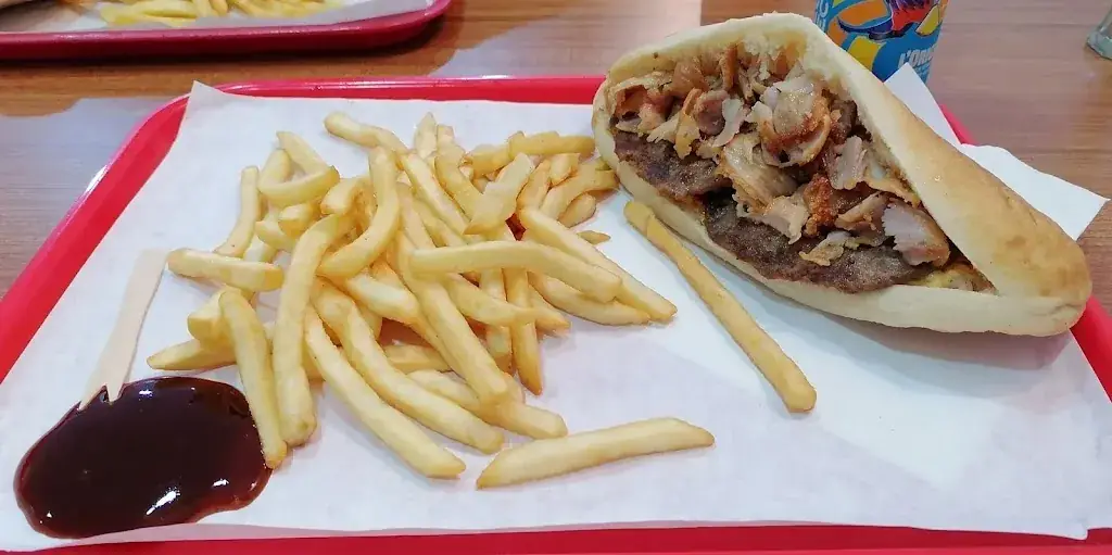 La Perruche_La Perle Bleue_Rantigny_review