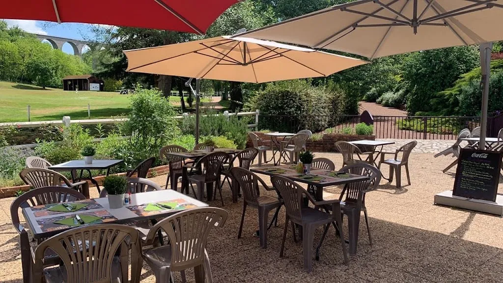 De Bouche à Oreille_Néris-les-Bains_slider_image_1