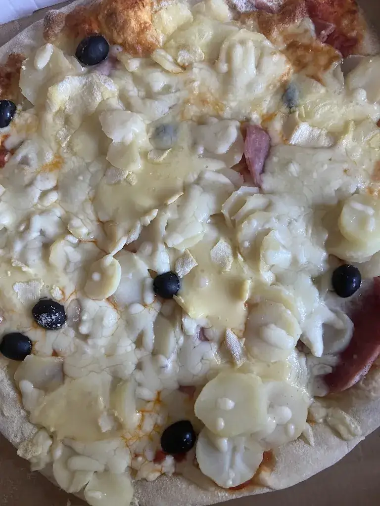 Le Kiosque à pizzas_Commentry_slider_image_2