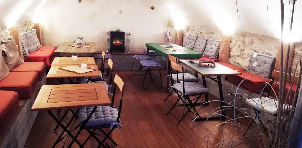 La Cave 204 restaurant in Château-Thierry