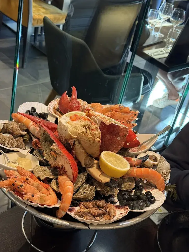 Philip Fung_Oh Mouettes_Calais_recensione