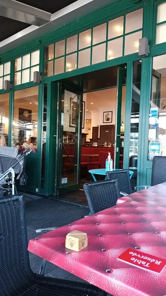 Café de la tour ristorante a Calais