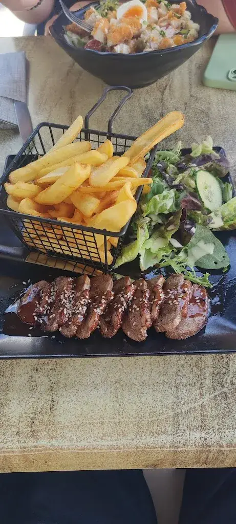 Mark Edwards_Le Chill_Calais_review