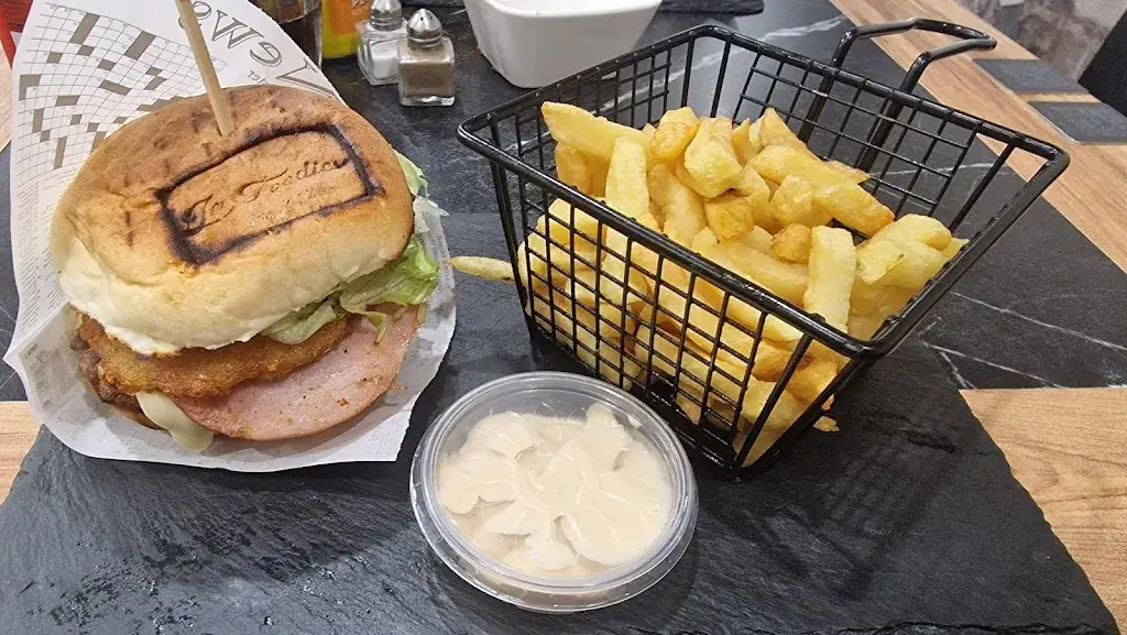 Le Foodies_Calais_slider_image_2