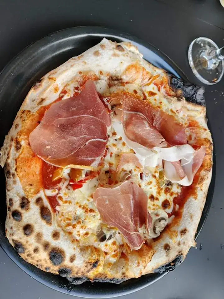 Manel Tounsi_Le Milano_Calais_review