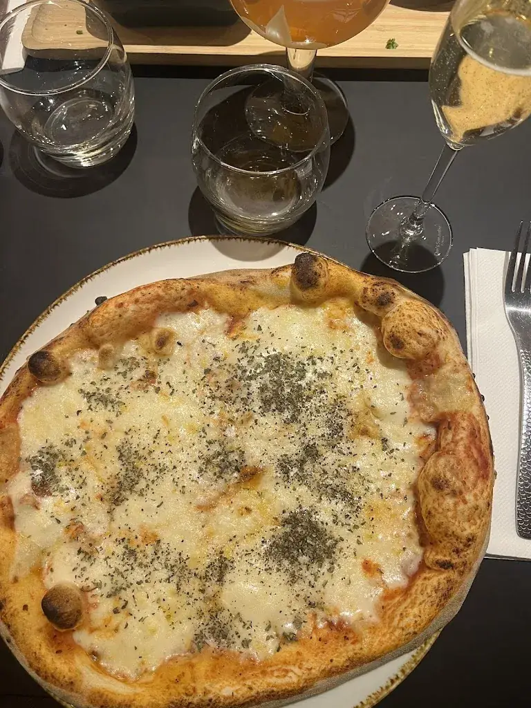 Le Milano_Calais_slider_image_3