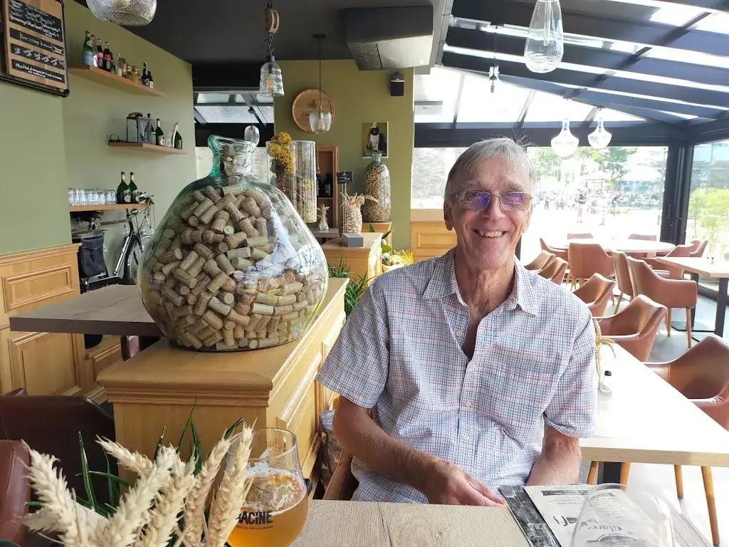 Nancy May_L’atelier, Père et fils - Calais_Calais_review