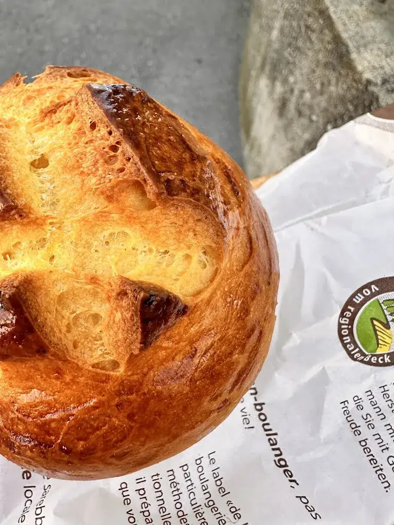 Daisy Matarazzo_Boulangerie Mettraux / Pain Paillasse_Bulle_review