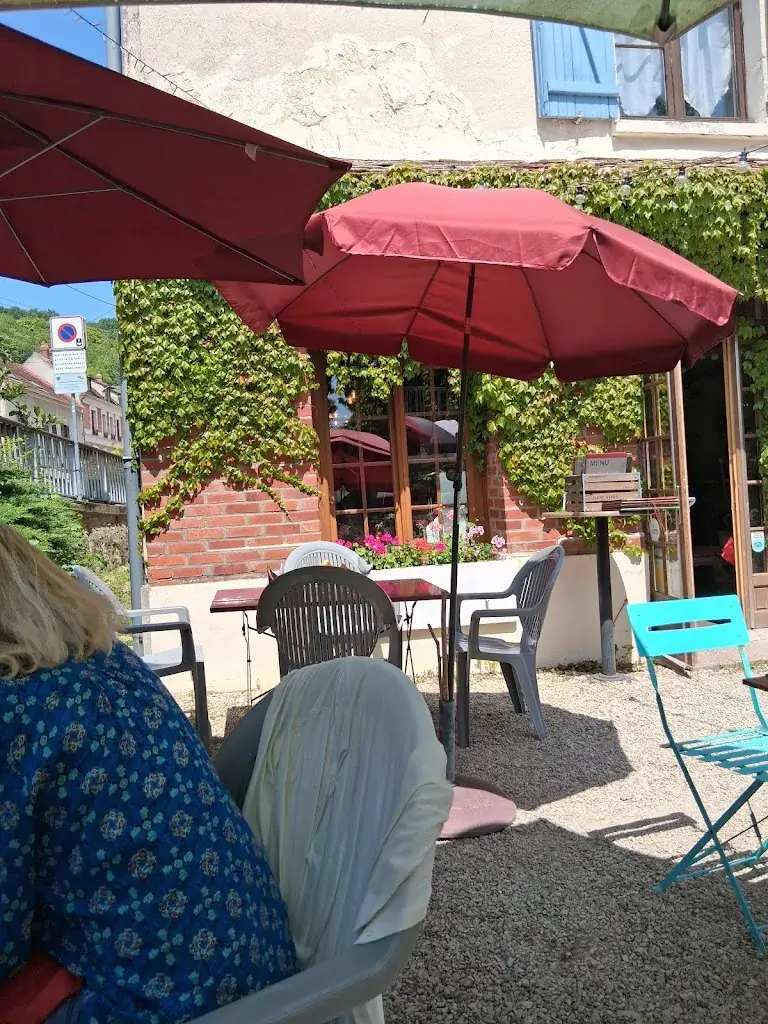 Francine B_L'Auberge du Lion d'Or Nanteuil_Nanteuil-sur-Marne_review