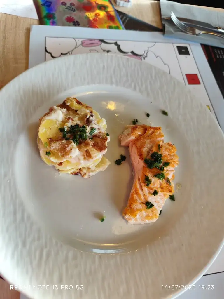 La table de Frank_Camiers_slider_image_2