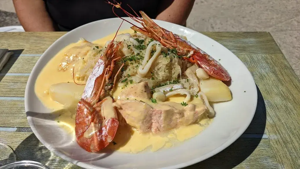 Le Marina_Camiers_slider_image_2