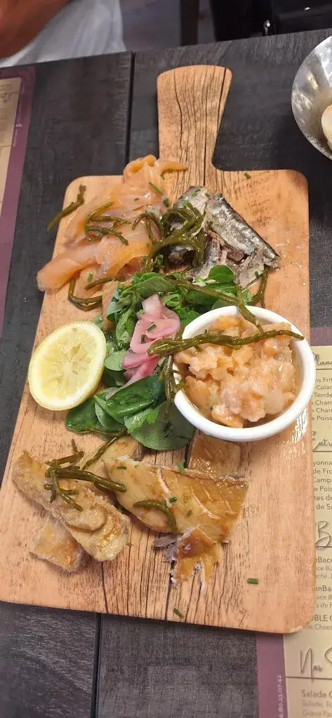 caroline duval_Brasserie La Paix_Camiers_review