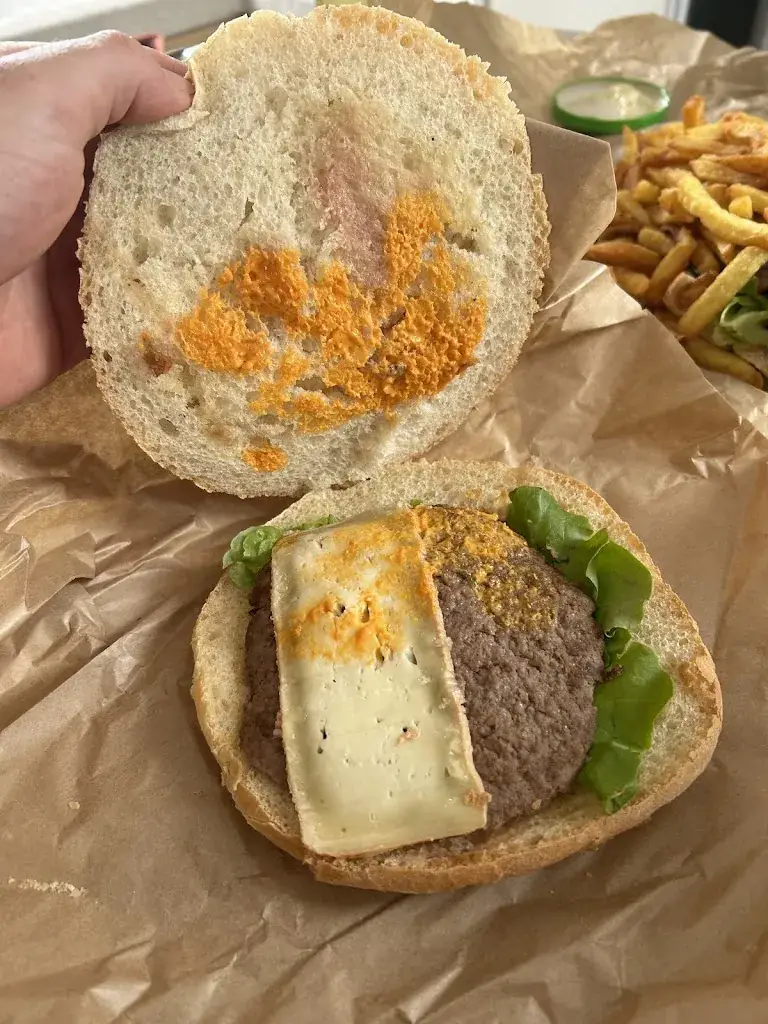 simon mazur_Friterie Chez Marcel_Camiers_review