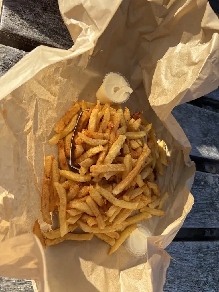 J J_Friterie Chez Marcel_Camiers_review