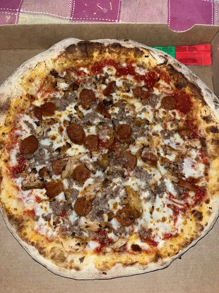 Pizza les 2 Vallées Chiry Ourscamp restaurant in Chiry-Ourscamp