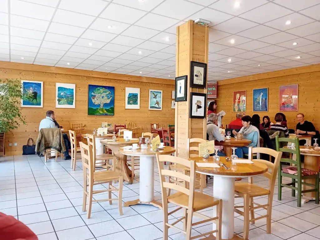 Association 100% Mobylette Youngtimer_La Cantine bio Albertville_Albertville_review