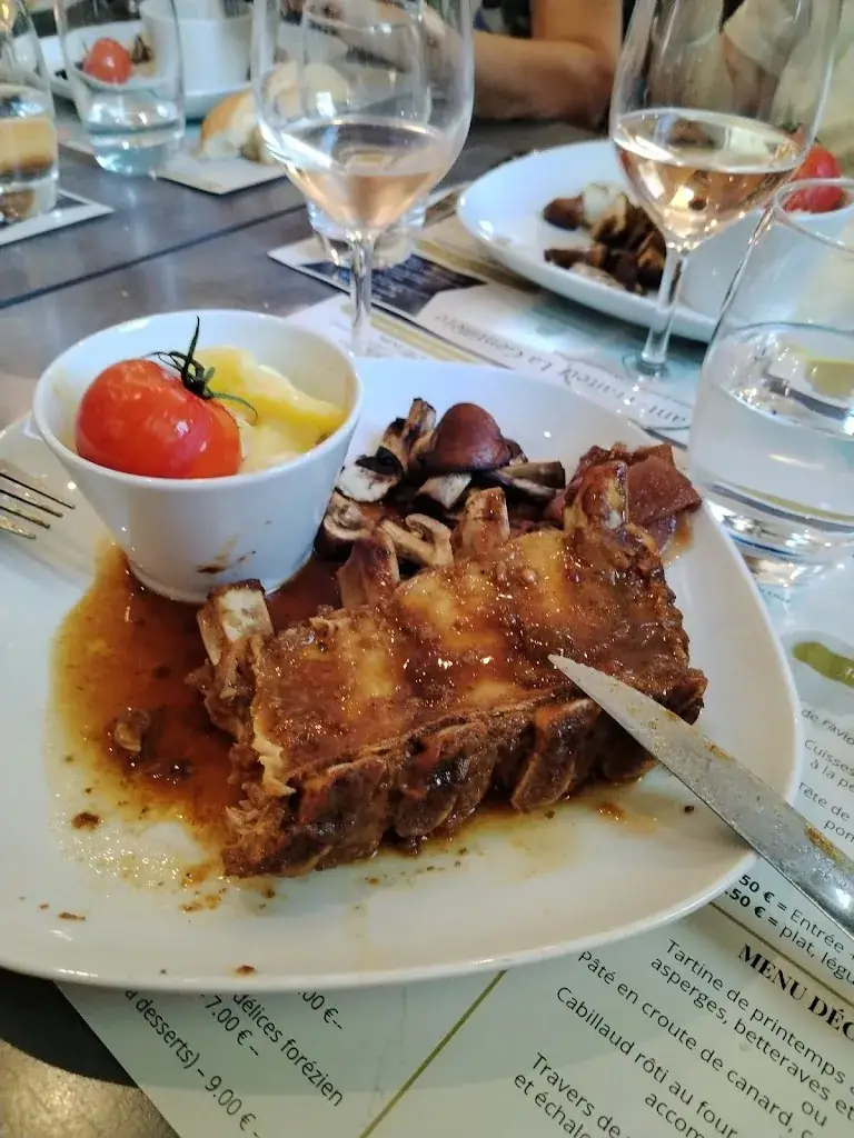 Helene Garnier_Restaurant La Gentillère_Cleppé_review