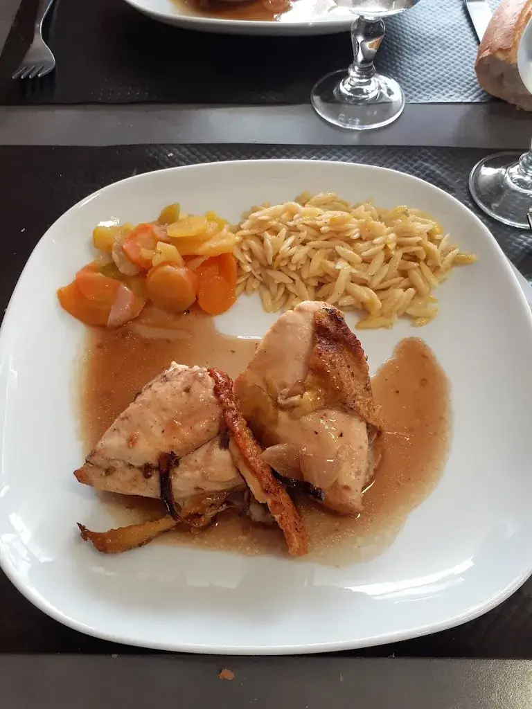 Restaurant La Gentillère_Cleppé_slider_image_3